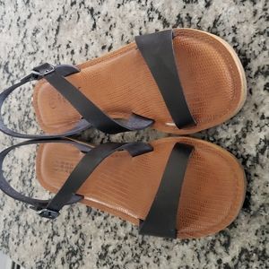 Sandal